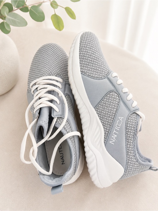 Nautica Shoes - Nautica Women’s Sneakers – Like New size 11